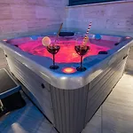 Marassi With Heated Pool, Hot Tub And Sauna