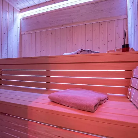 Marassi With Heated Pool, Hot Tub And Sauna Villa *