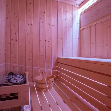 Marassi With Heated Pool, Hot Tub And Sauna Crikvenica