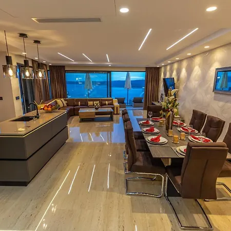 Villa Marassi With Heated Pool, Hot Tub And Sauna