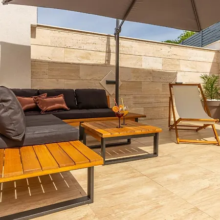 Marassi With Heated Pool, Hot Tub And Sauna * Crikvenica