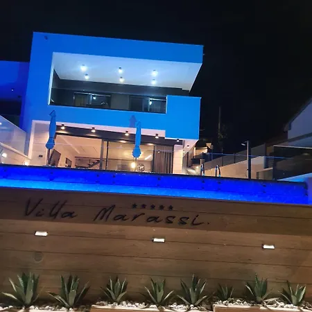Villa Marassi With Heated Pool, Hot Tub And Sauna *