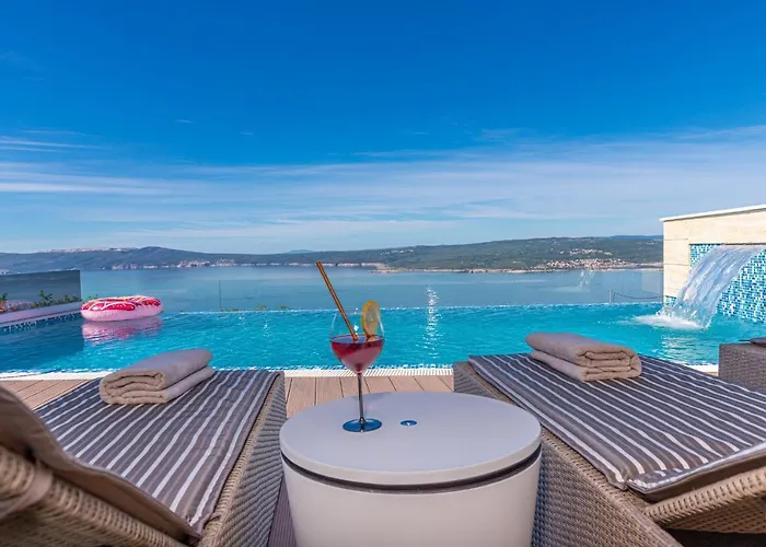 Marassi With Heated Pool, Hot Tub And Sauna Willa Crikvenica