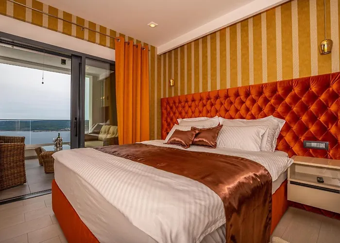 Marassi With Heated Pool, Hot Tub And Sauna Crikvenica