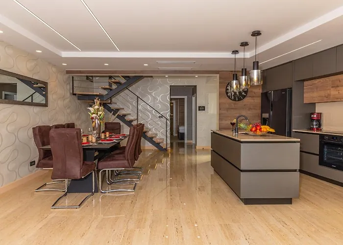 Marassi With Heated Pool, Hot Tub And Sauna Villa