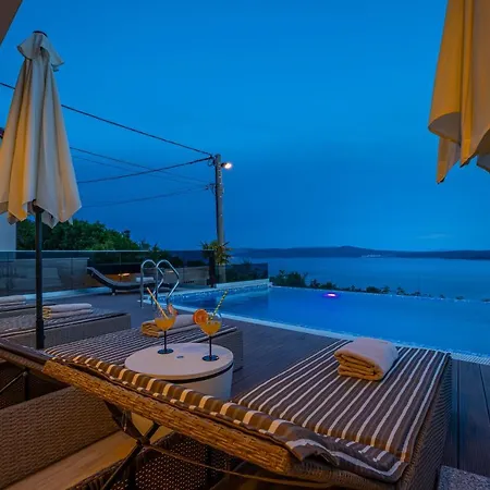 Marassi With Heated Pool, Hot Tub And Sauna