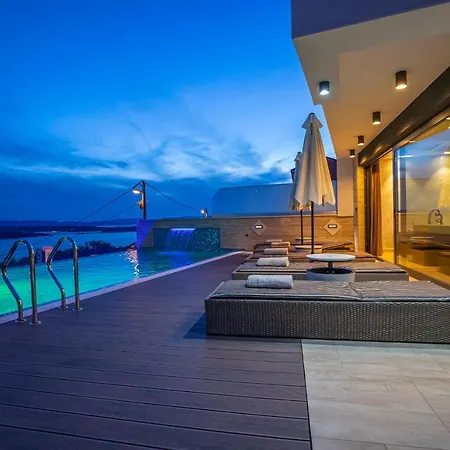 Marassi With Heated Pool, Hot Tub And Sauna