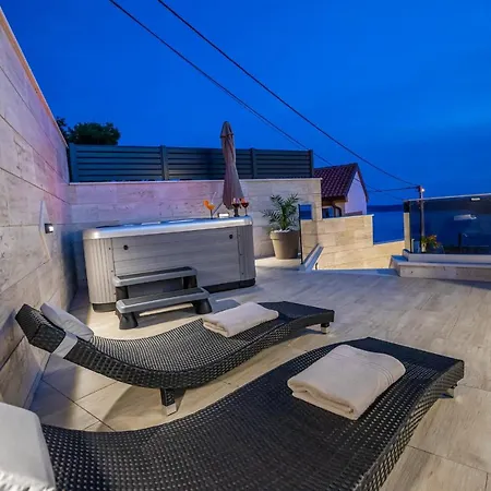 Marassi With Heated Pool, Hot Tub And Sauna * Crikvenica