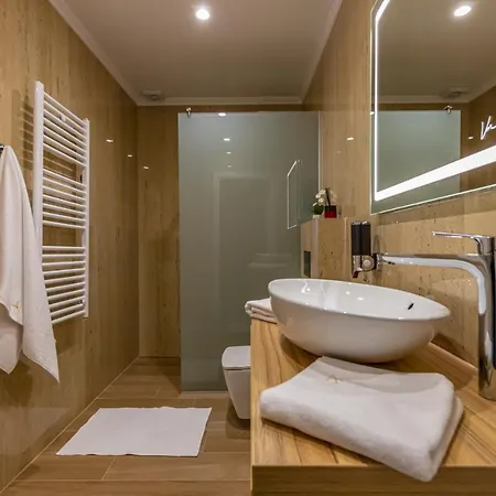 Marassi With Heated Pool, Hot Tub And Sauna * Crikvenica