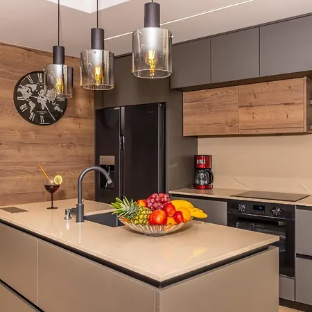 Marassi With Heated Pool, Hot Tub And Sauna Villa *