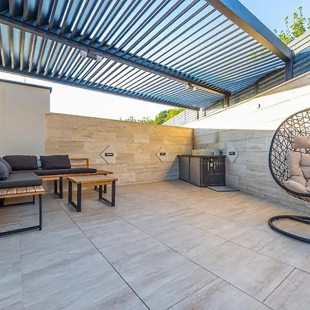 Marassi With Heated Pool, Hot Tub And Sauna * Crikvenica