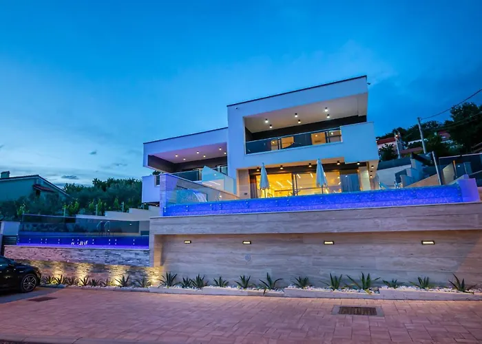 Marassi With Heated Pool, Hot Tub And Sauna Villa *
