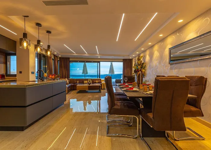 Marassi With Heated Pool, Hot Tub And Sauna * Crikvenica