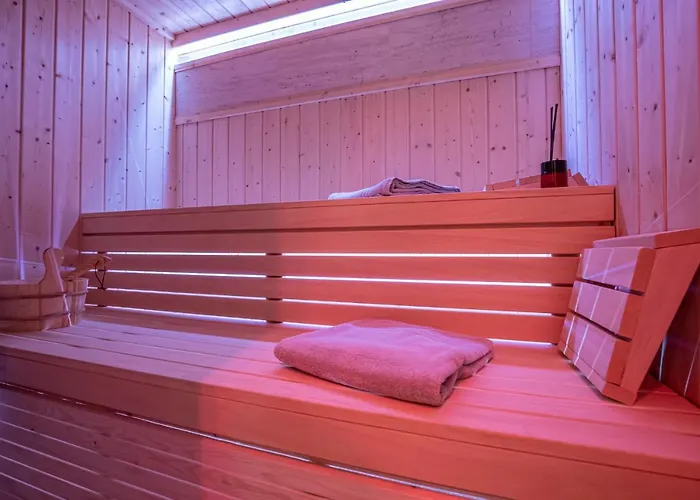 Marassi With Heated Pool, Hot Tub And Sauna Villa *
